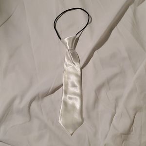 NEW SOLID WHITE TIE